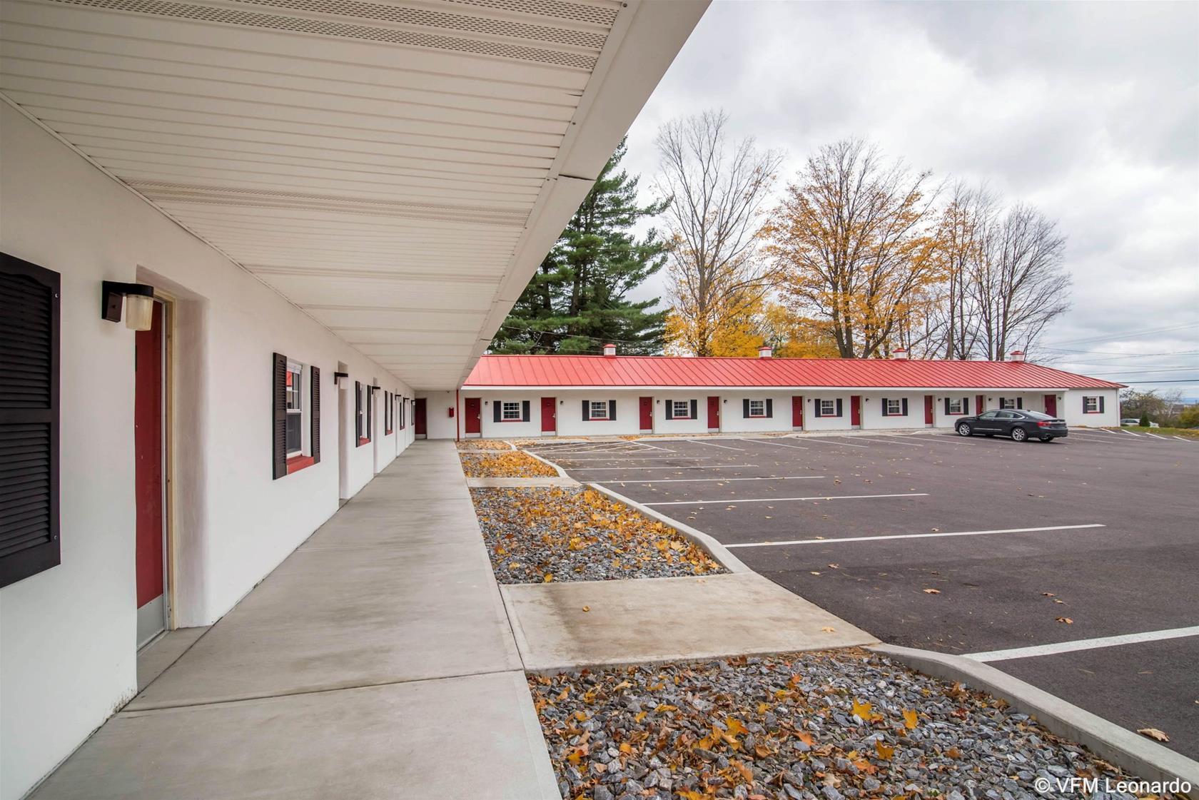 Econo Lodge St Albans Town St. Albans Exterior foto