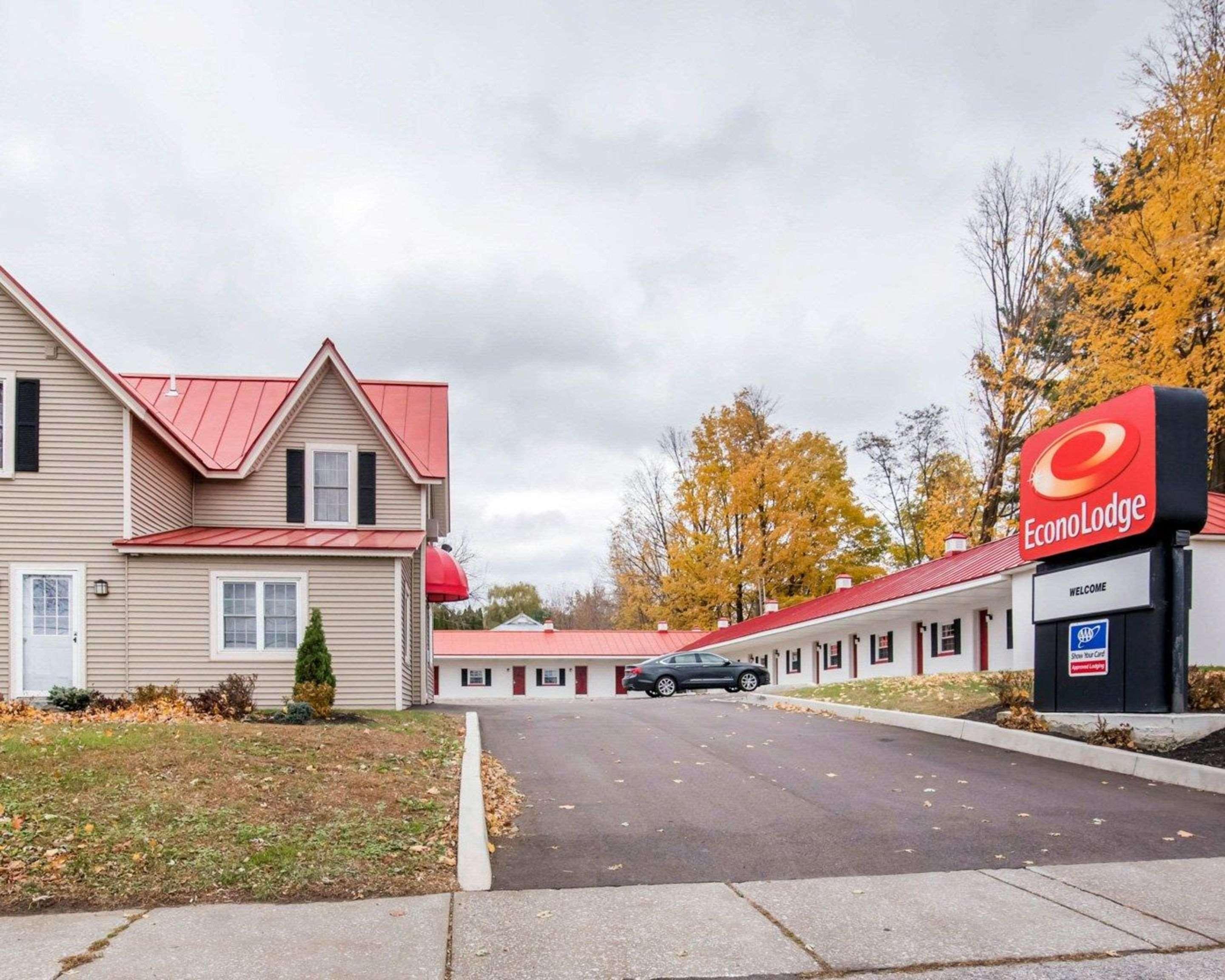 Econo Lodge St Albans Town St. Albans Exterior foto